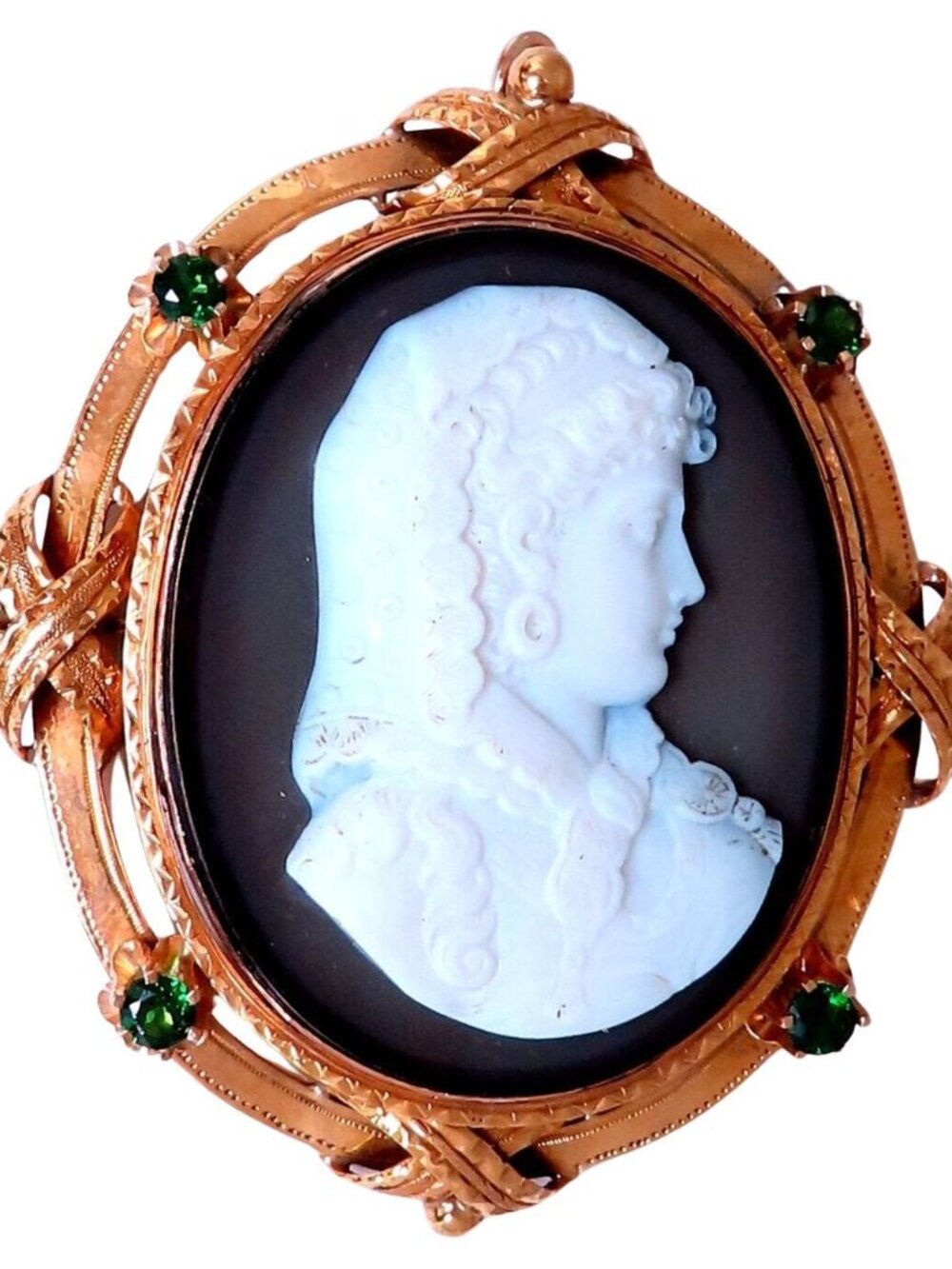Vintage Madonna Cameo Tsavorite Brooch Pin 18kt Gold*